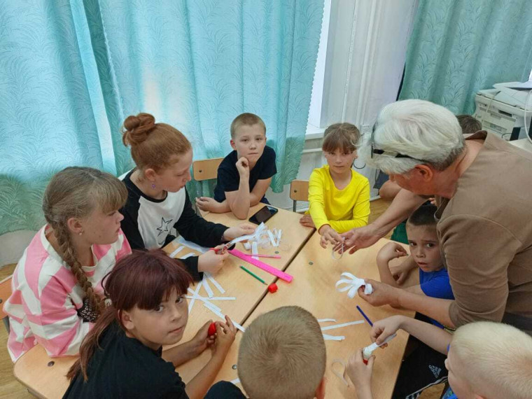 9 июня - "День семьи" в пришкольном лагере "Солнечный".